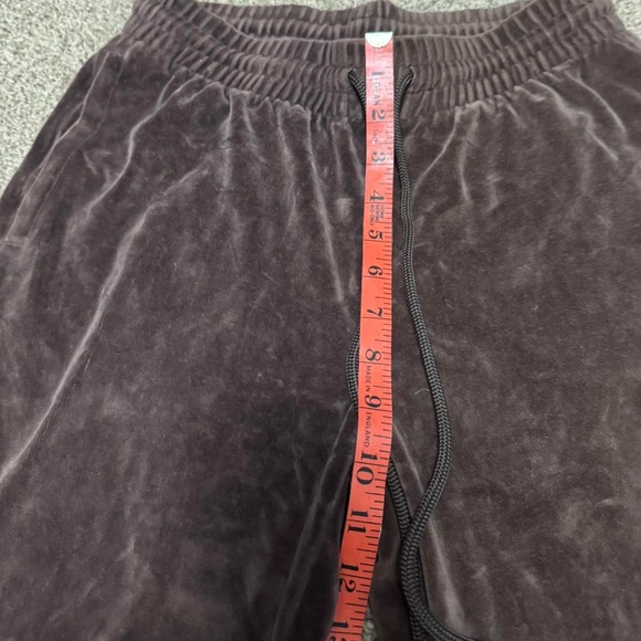 TNA Aritzia Brown Velour Straight-Leg Sweatpants - Picture 7 of 8